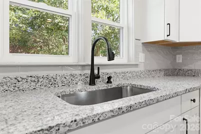 3609 Eastway Drive, Charlotte, NC 28205 - Photo 18