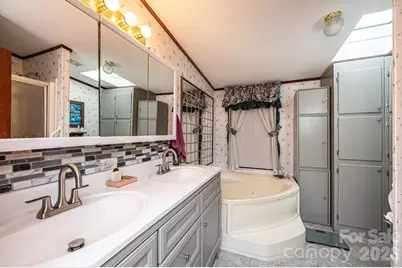 8547 Ledford Avenue, Connelly Springs, NC 28612 - Photo 26