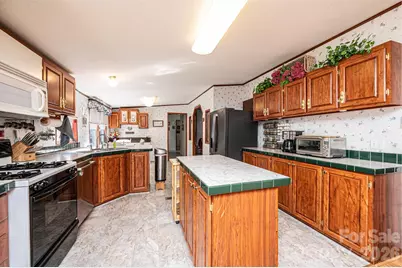 8547 Ledford Avenue, Connelly Springs, NC 28612 - Photo 16