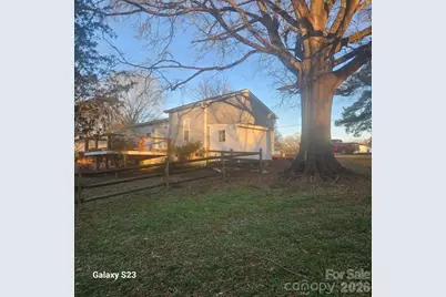 2119 Lakeview Lane, Charlotte, NC 28214 - Photo 2