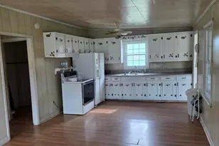 3272 N Maple Ln St, Connelly Springs, NC 28612 - Photo 4