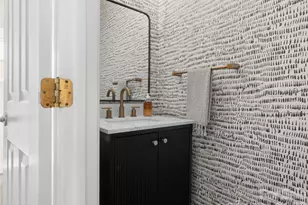 2020 Sablewood Dr, Charlotte, NC 28205 - Photo 20