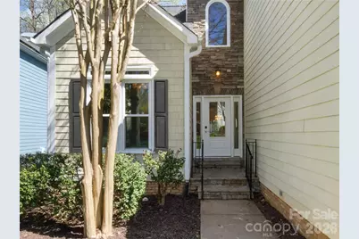 2020 Sablewood Drive, Charlotte, NC 28205 - Photo 2