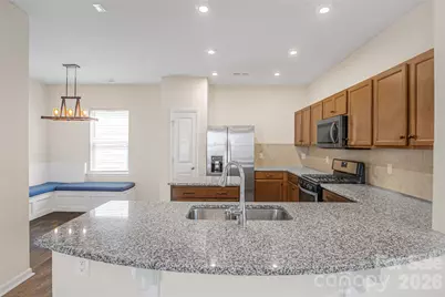 7019 Thornrose Drive, Charlotte, NC 28210 - Photo 6