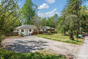 8 Fernlawn Rd, Asheville, NC 28805 - Photo 2
