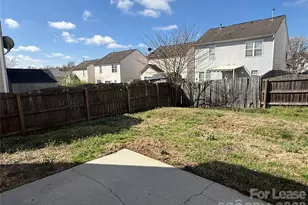 1318 Nadies Ct, Charlotte, NC 28214 - Photo 16