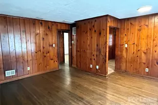 3104 Creighton Dr, Charlotte, NC 28205 - Photo 2