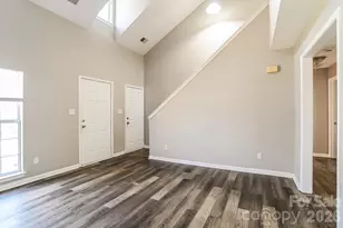 8425 Woodford Bridge Dr, Charlotte, NC 28216 - Photo 2