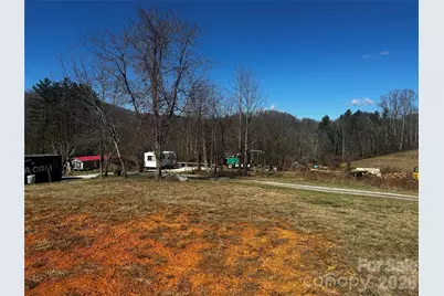 400 Old Dale Road, Spruce Pine, NC 28777 - Photo 8