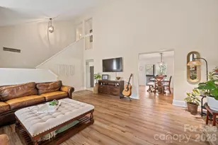 350 21st Ave Dr NW, Hickory, NC 28601 - Photo 8