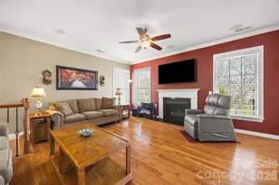 14604 Brannock Hills Dr, Charlotte, NC 28278 - Photo 8