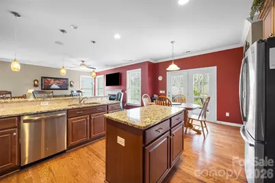 14604 Brannock Hills Drive, Charlotte, NC 28278 - Photo 4