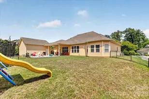 10585 Sweethaven Ln, Harrisburg, NC 28075 - Photo 32
