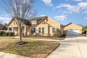 10585 Sweethaven Ln, Harrisburg, NC 28075 - Photo 2