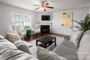 2408 Alex Ryan Dr, Charlotte, NC 28216 - Photo 10