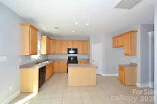 9815 Steed Ct, Charlotte, NC 28269 - Photo 10