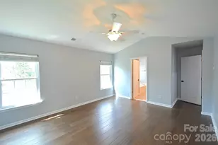 9815 Steed Ct, Charlotte, NC 28269 - Photo 16