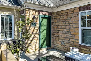 5433 Prosperity View Dr, Charlotte, NC 28269 - Photo 2