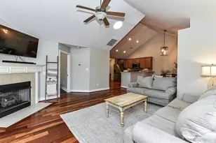 5433 Prosperity View Dr, Charlotte, NC 28269 - Photo 4