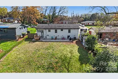 3945 Winfield Drive, Charlotte, NC 28205 - Photo 20