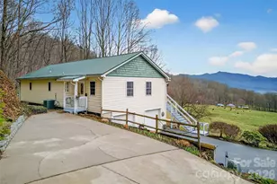 120 Mountain Mist Ln, Waynesville, NC 28785 - Photo 1