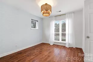 18009 Kings Point Dr, Cornelius, NC 28031 - Photo 26