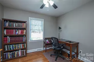 1823 Emerywood Dr, Charlotte, NC 28210 - Photo 30