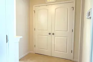 5730 Natick Dr, Charlotte, NC 28214 - Photo 6