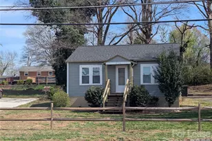 215 Eastside Dr, Statesville, NC 28625 - Photo 1