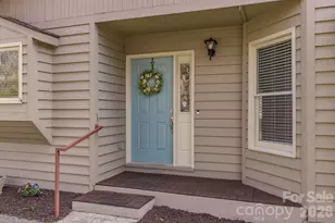 4 Hedgerose Ct, Asheville, NC 28805 - Photo 2