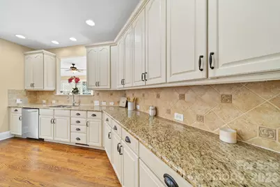 6009 Autumn Blossom Lane, Waxhaw, NC 28173 - Photo 8