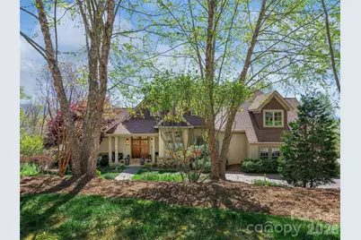 457 Coopers Hawk Drive, Asheville, NC 28803 - Photo 2