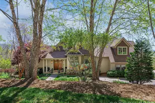 457 Coopers Hawk Dr, Asheville, NC 28803 - Photo 2