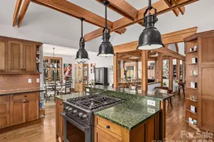 457 Coopers Hawk Dr, Asheville, NC 28803 - Photo 8