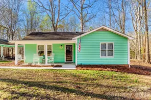 6415 Saddlewood Dr, Waxhaw, NC 28173 - Photo 1