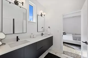 110 Mattoon St, Charlotte, NC 28216 - Photo 32