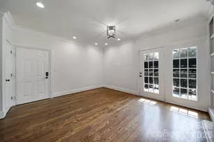 1012 Queens Rd, Charlotte, NC 28207 - Photo 6