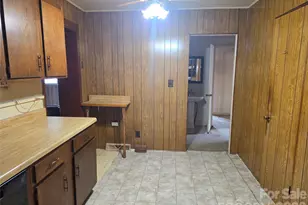 1921 Finchley Dr, Charlotte, NC 28215 - Photo 4