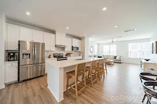 963 Portrush Ln, Tega Cay, SC 29708 - Photo 8