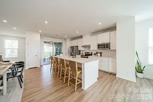 963 Portrush Ln, Tega Cay, SC 29708 - Photo 10