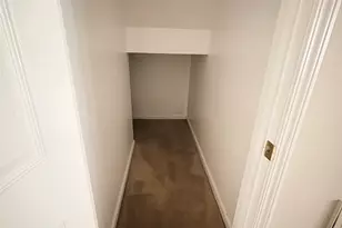 9162 Exbury Ct, Charlotte, NC 28269 - Photo 6