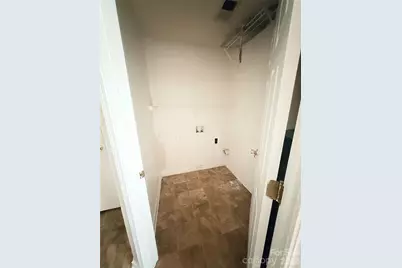 9162 Exbury Court, Charlotte, NC 28269 - Photo 8