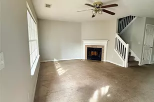 9162 Exbury Ct, Charlotte, NC 28269 - Photo 2