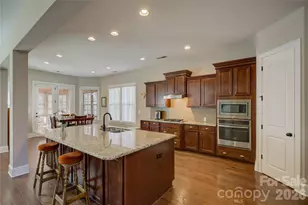 16518 Governors Club Ct, Charlotte, NC 28278 - Photo 12