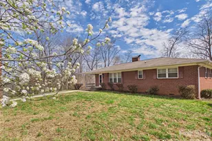 1331 Idlewood St SW, Lenoir, NC 28645 - Photo 2