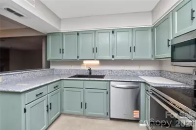 7302 Winery Lane, Charlotte, NC 28227 - Photo 14