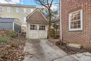 708 E Lake Dr, Greensboro, NC 27401 - Photo 30