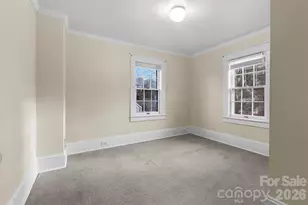 708 E Lake Dr, Greensboro, NC 27401 - Photo 14