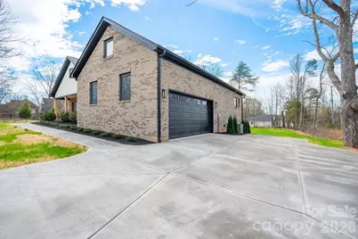 1500 Avalon Oaks Court, Dallas, NC 28034 - Photo 4