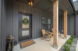 4374 Poplar Bluff Dr, Lenoir, NC 28645 - Photo 4